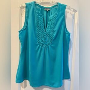 Market & Spruce - Jenson Embroidery Detail Top - EXCELLENT CONDITION